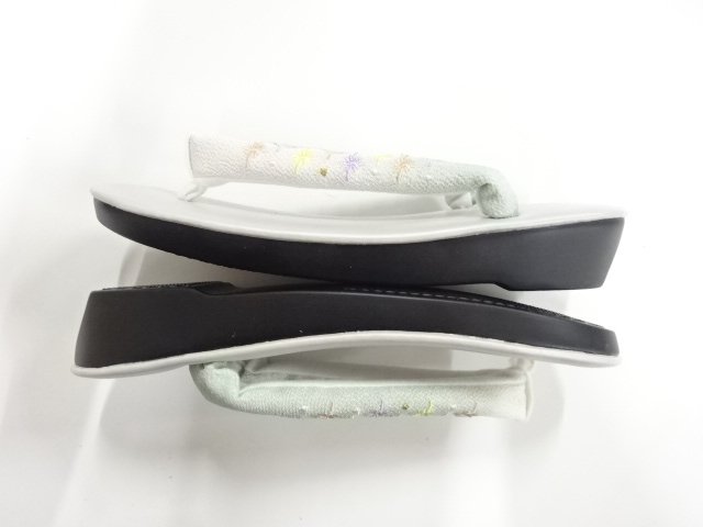  未使用品　草履(23.5センチ)